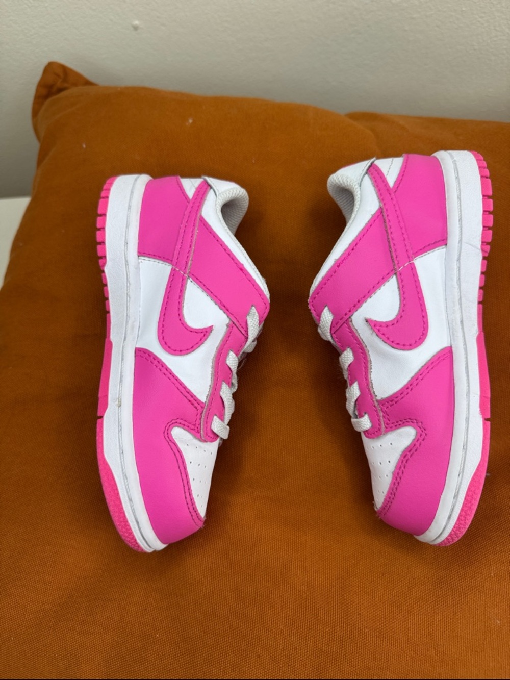 Nike Dunk Low Pink and White Sneakers Baby/Toddler Sz 9.5 9107-102 - Picture 7 of 8